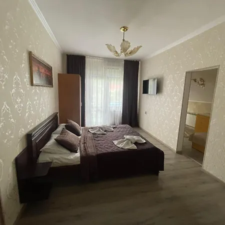 сонячна перлина Hotel Polyana (Transcarpathia)