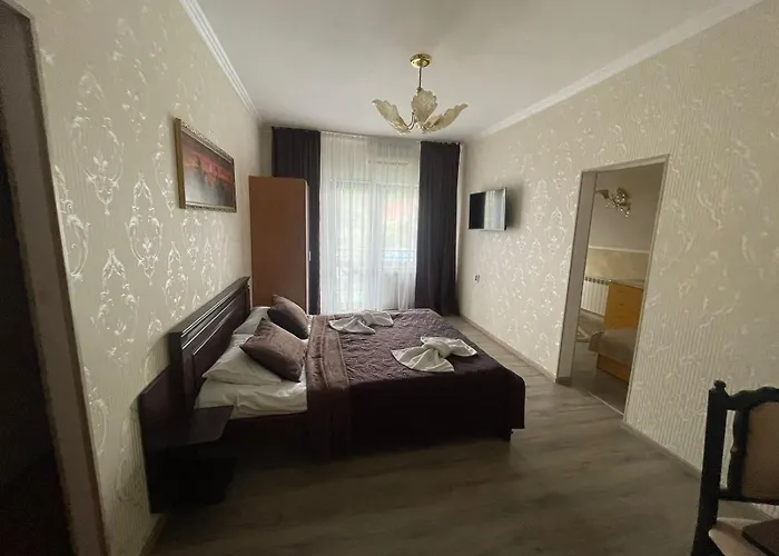 сонячна перлина 酒店 波利亚纳