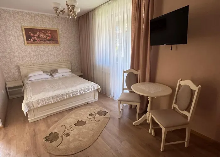 сонячна перлина 酒店 *