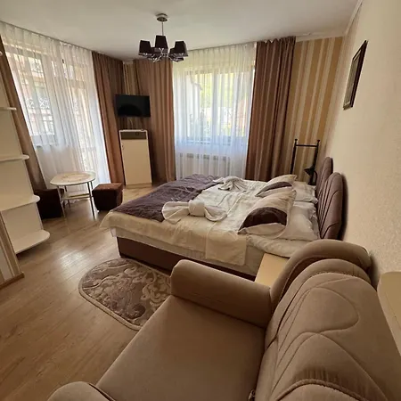 сонячна перлина 酒店 *