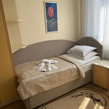 сонячна перлина * 波利亚纳